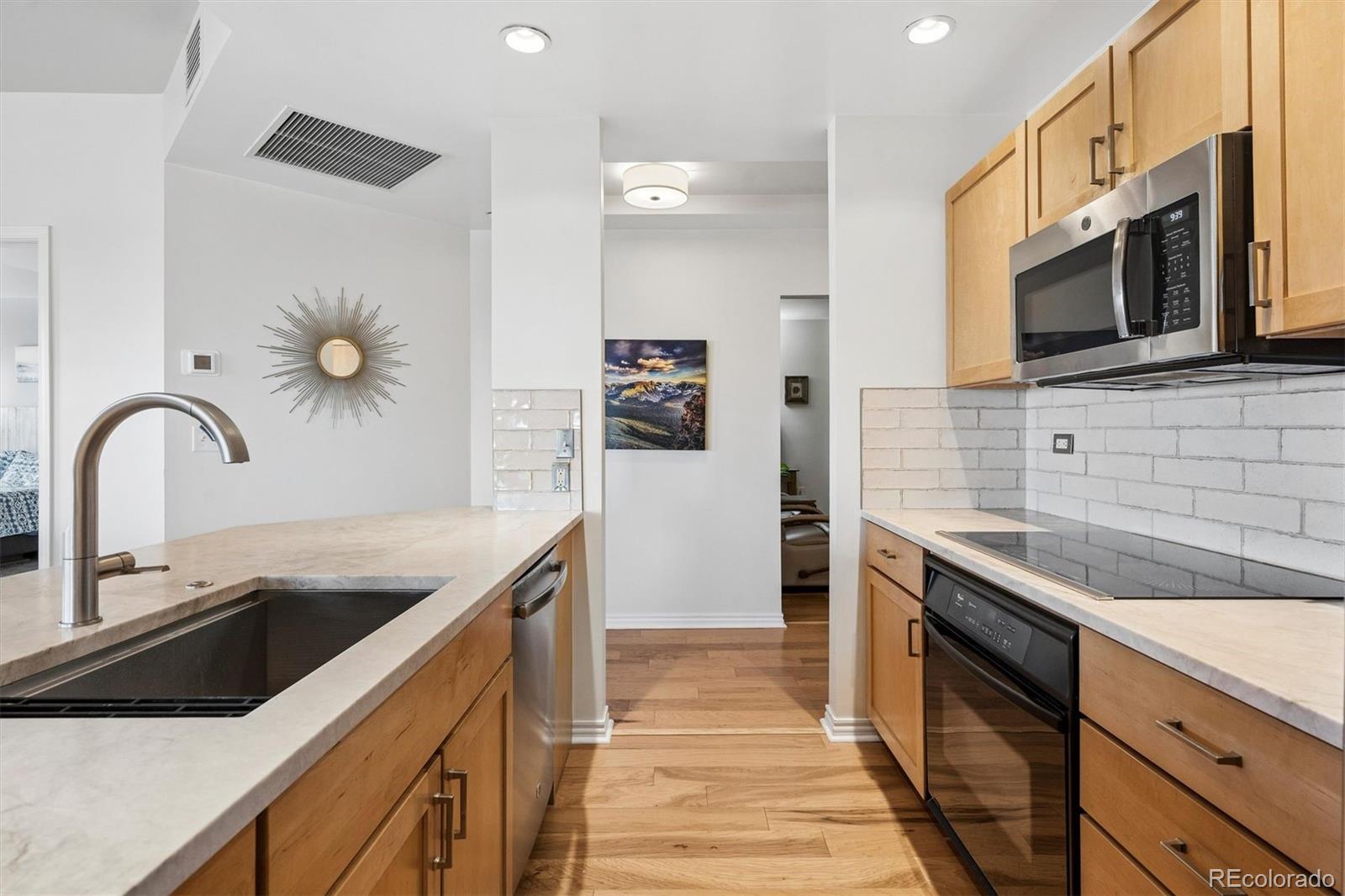 MLS Image #4 for 300 w 11th avenue,denver, Colorado