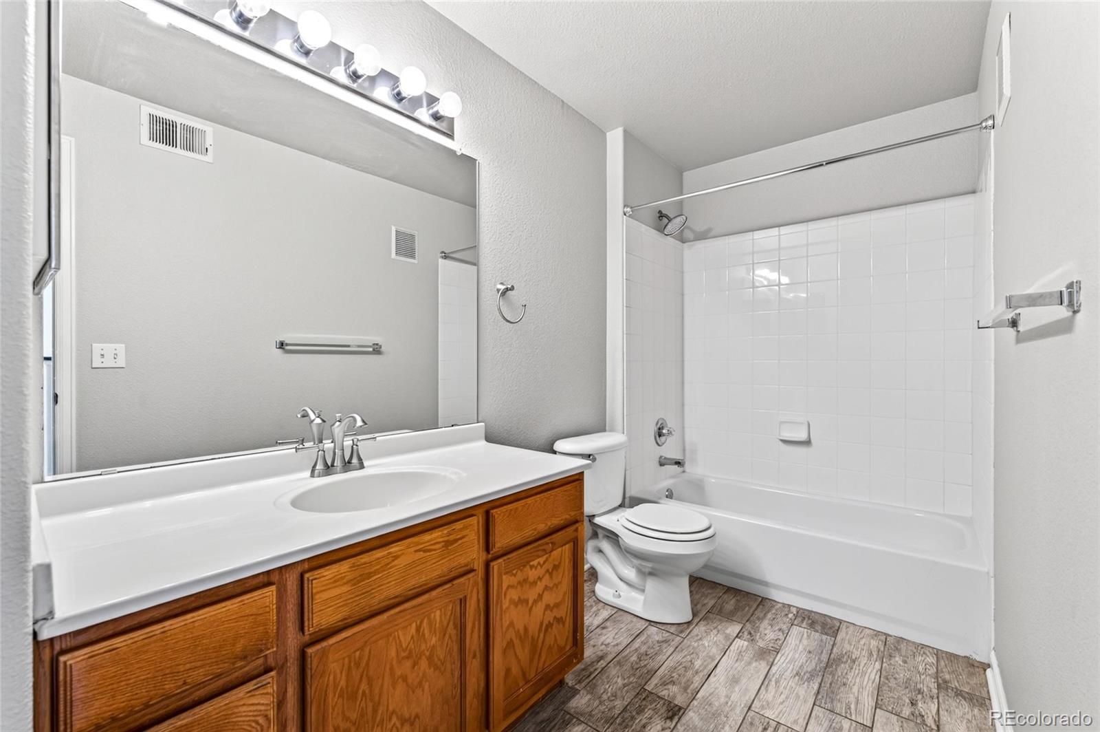 MLS Image #10 for 9992 e idaho circle,aurora, Colorado