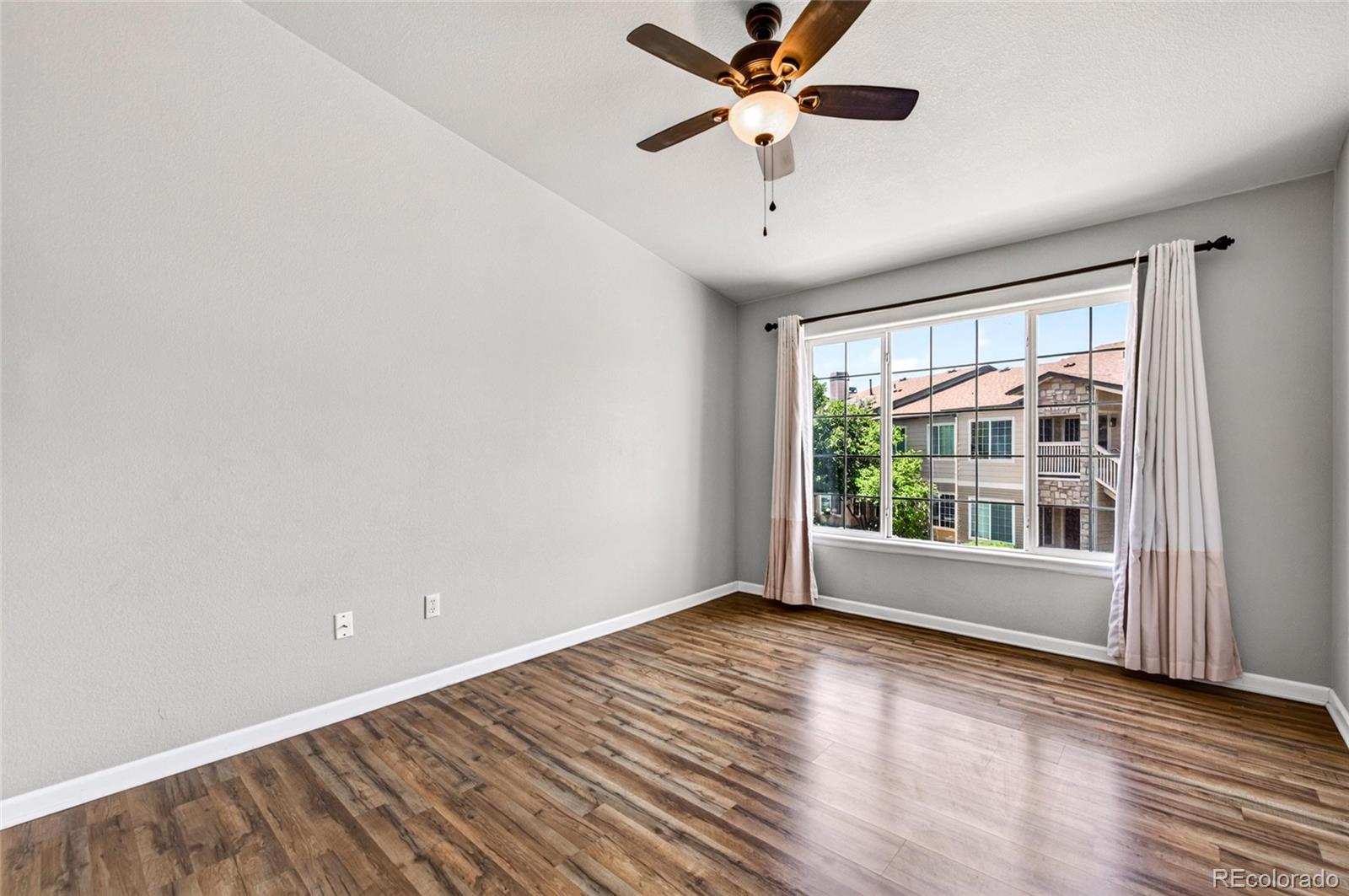 MLS Image #12 for 9992 e idaho circle,aurora, Colorado