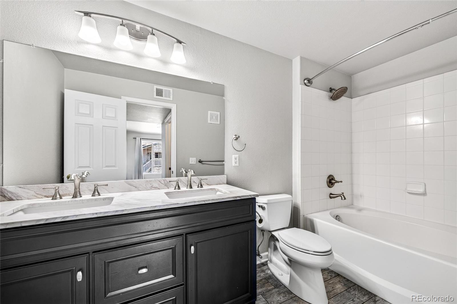 MLS Image #14 for 9992 e idaho circle,aurora, Colorado