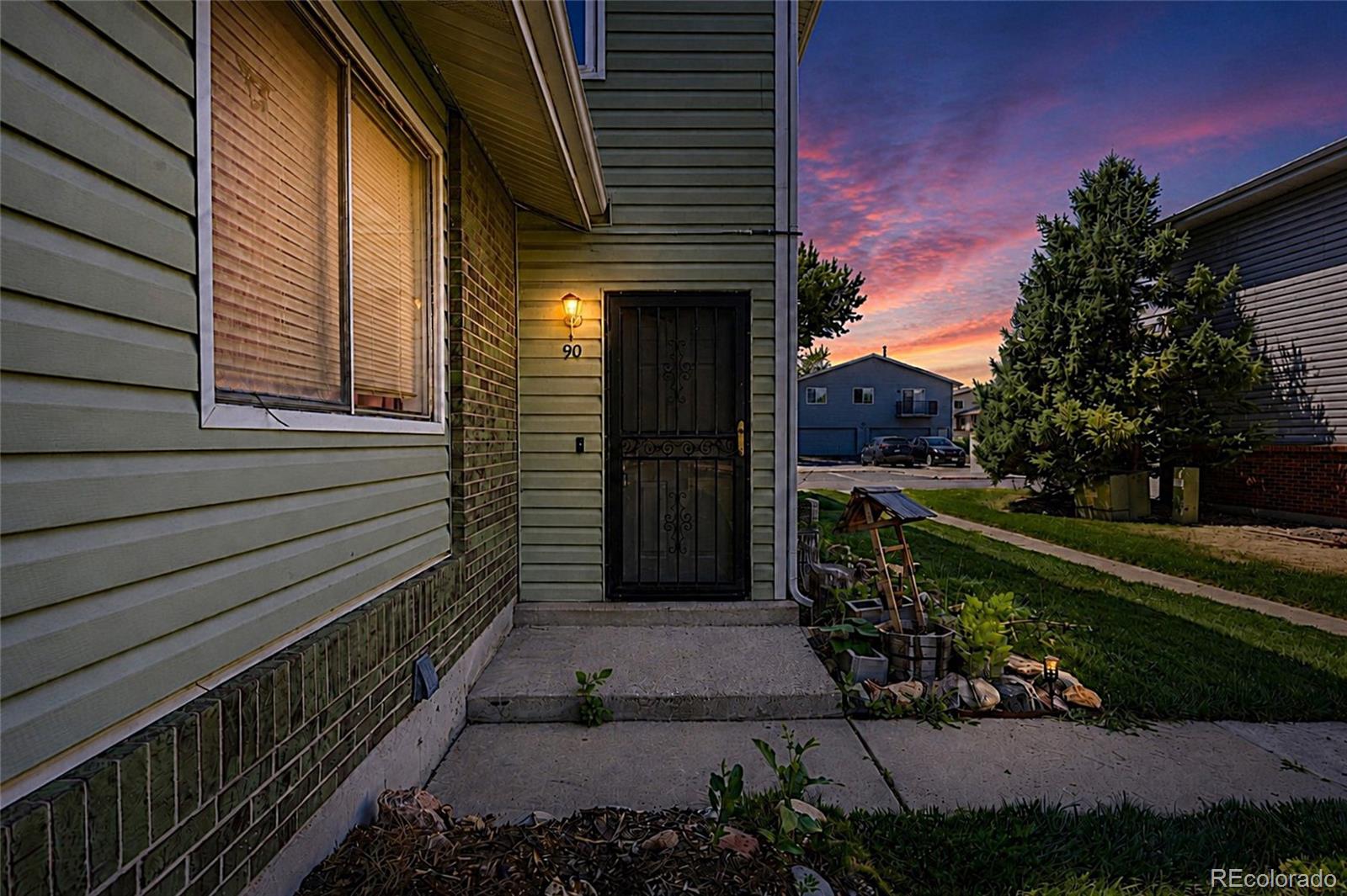 MLS Image #10 for 3355 s flower street,denver, Colorado