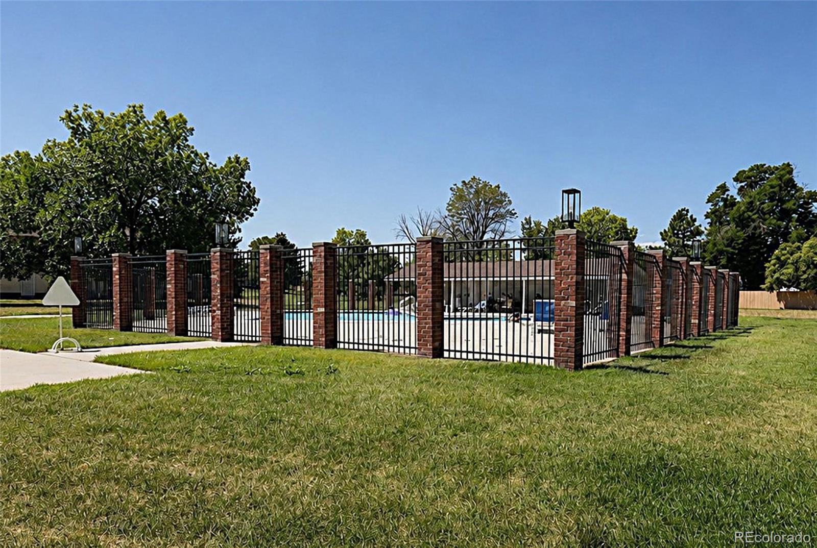 MLS Image #17 for 3355 s flower street,denver, Colorado