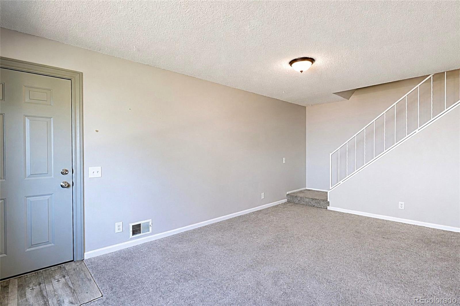 MLS Image #19 for 3355 s flower street,denver, Colorado