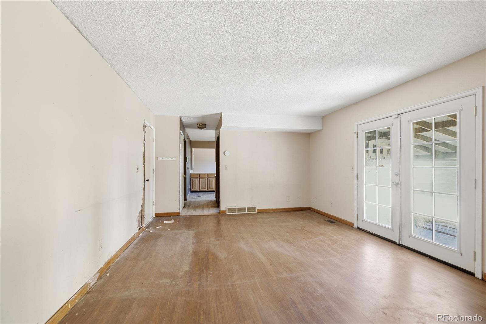 MLS Image #15 for 1404 s vaughn circle,aurora, Colorado