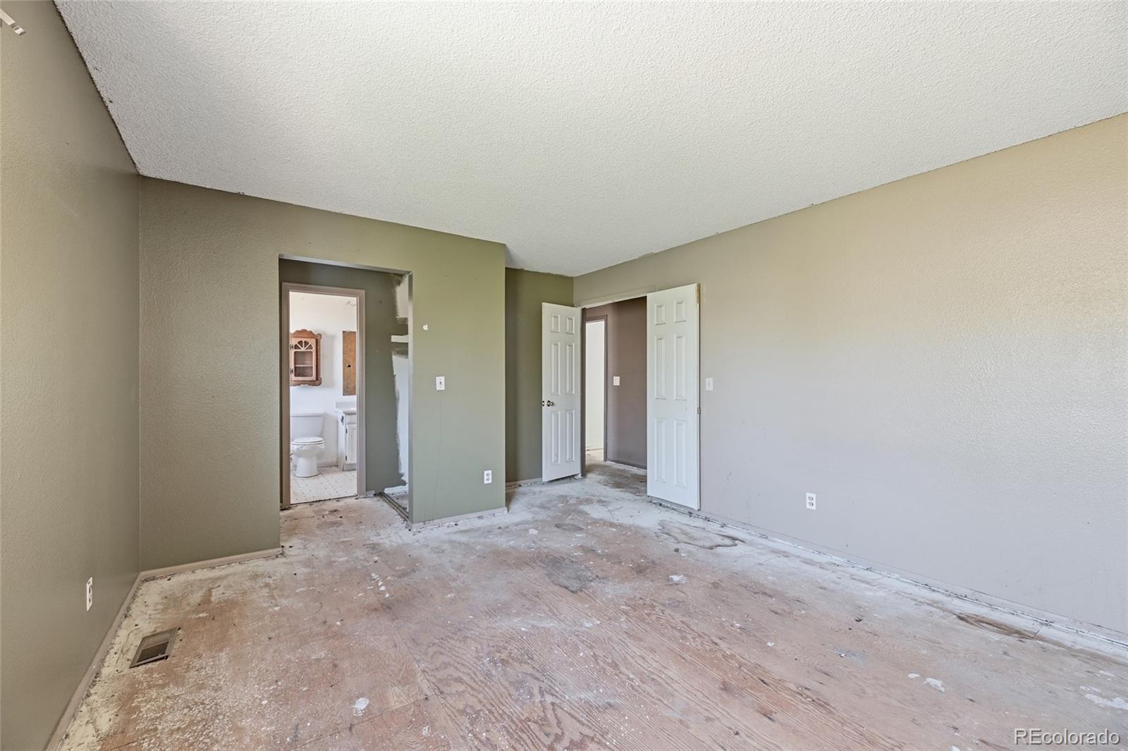 MLS Image #20 for 1404 s vaughn circle,aurora, Colorado