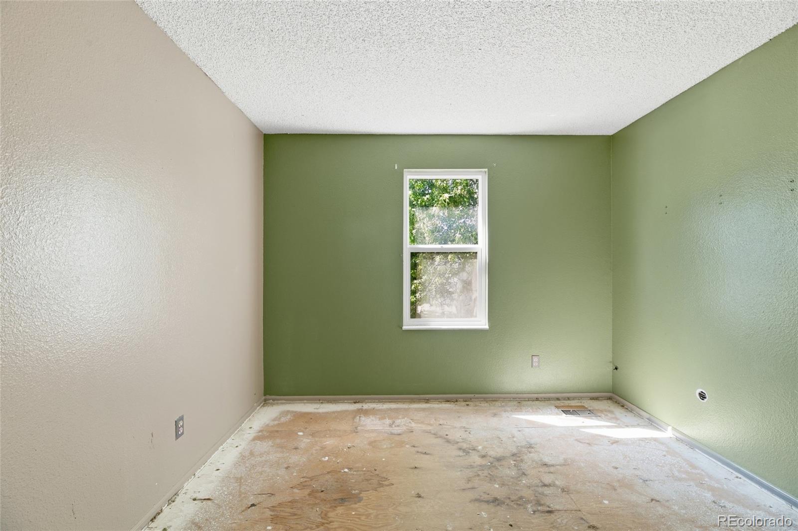 MLS Image #22 for 1404 s vaughn circle,aurora, Colorado