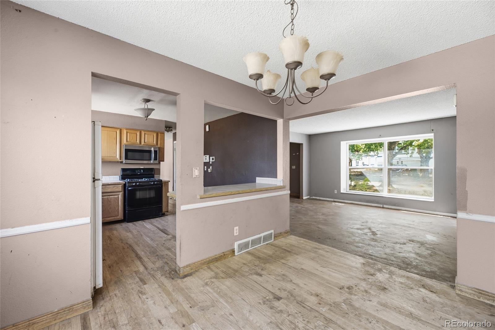 MLS Image #8 for 1404 s vaughn circle,aurora, Colorado