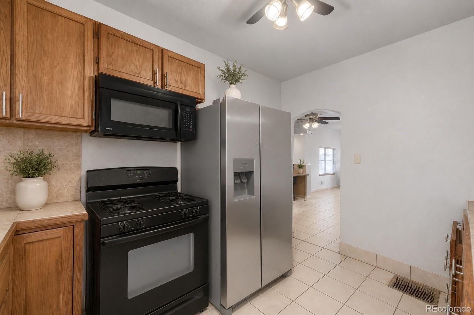 MLS Image #5 for 6330 e 54th avenue,commerce city, Colorado