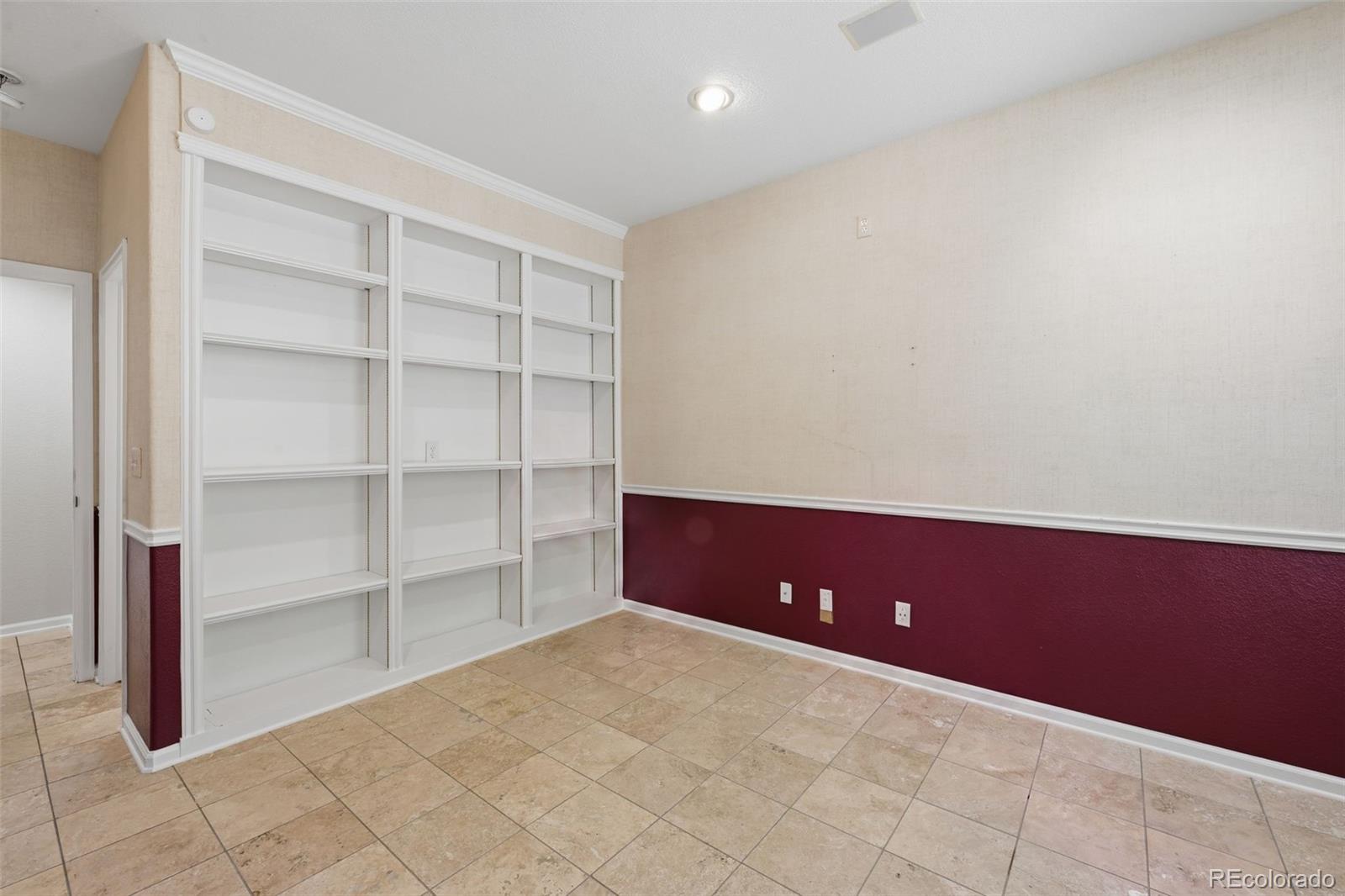 MLS Image #21 for 5498 s helena street,aurora, Colorado