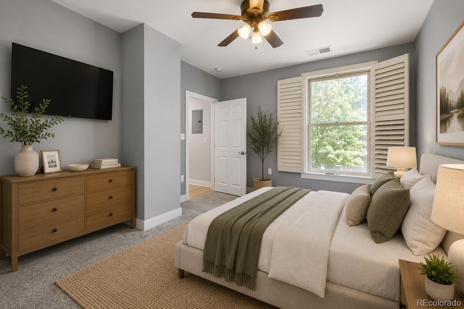 MLS Image #9 for 1630 n clarkson street,denver, Colorado