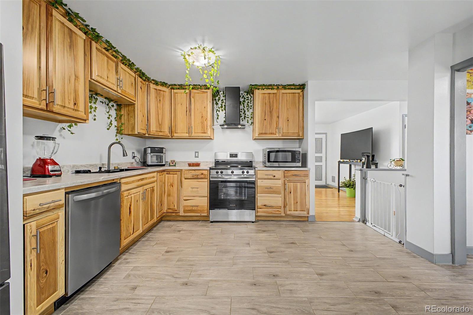 MLS Image #11 for 7940  appleblossom lane,westminster, Colorado