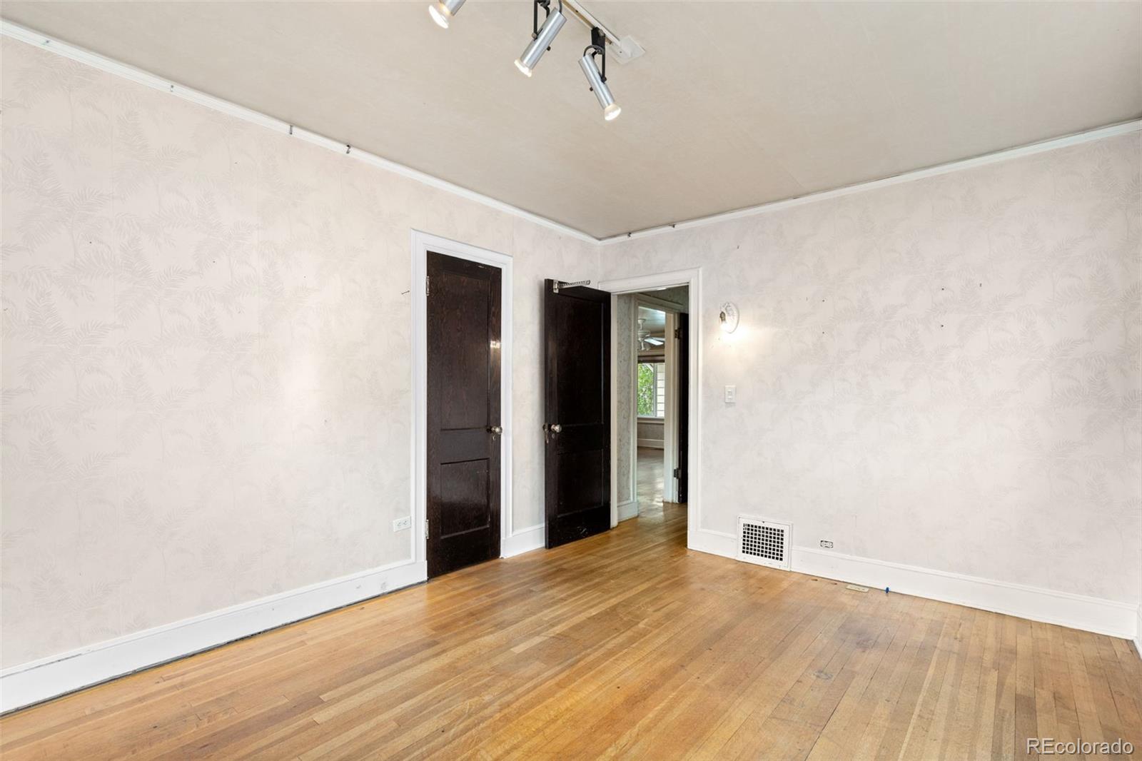 MLS Image #13 for 3631 w 45th avenue,denver, Colorado