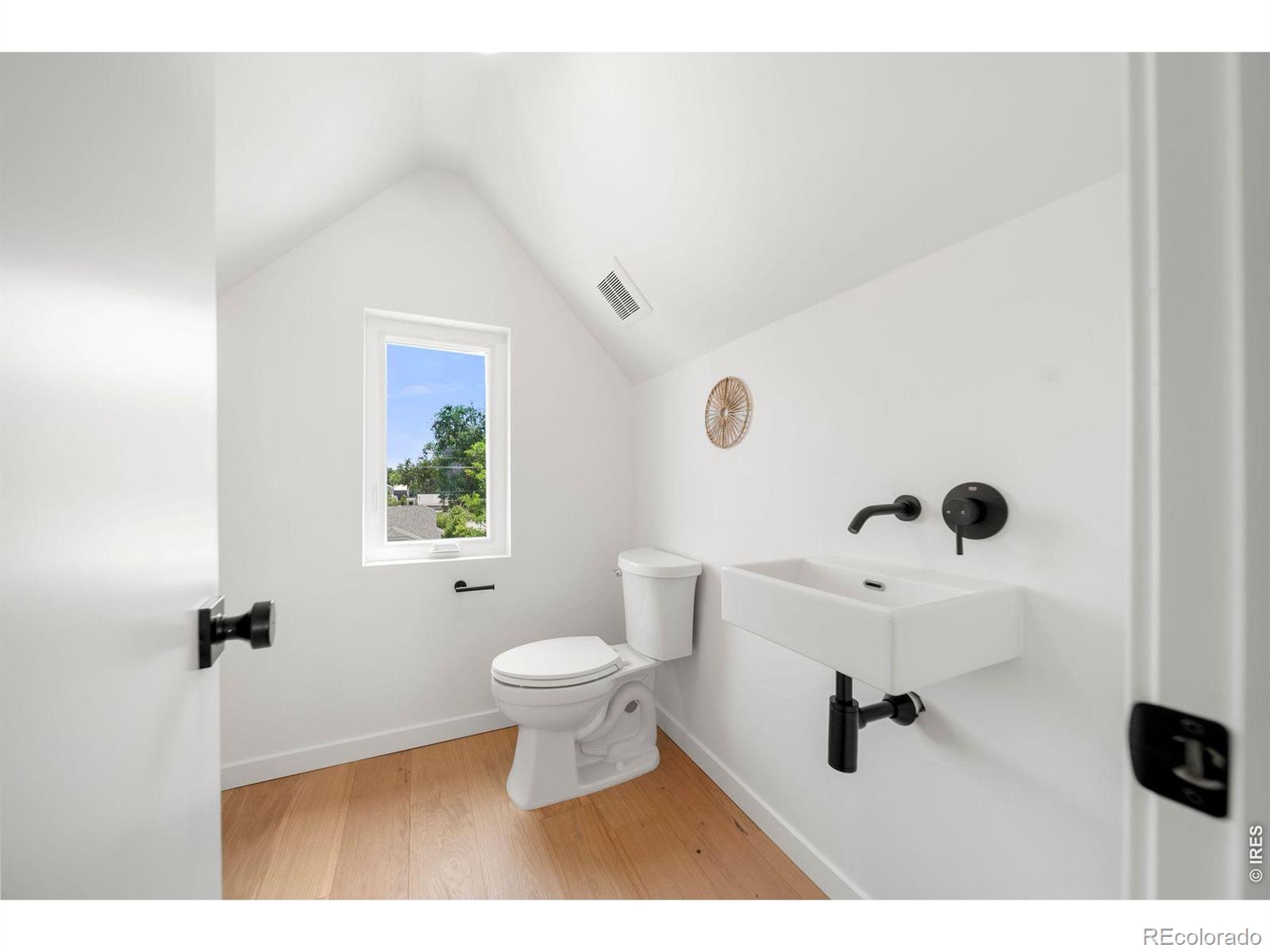 MLS Image #29 for 2357 s bannock street,denver, Colorado