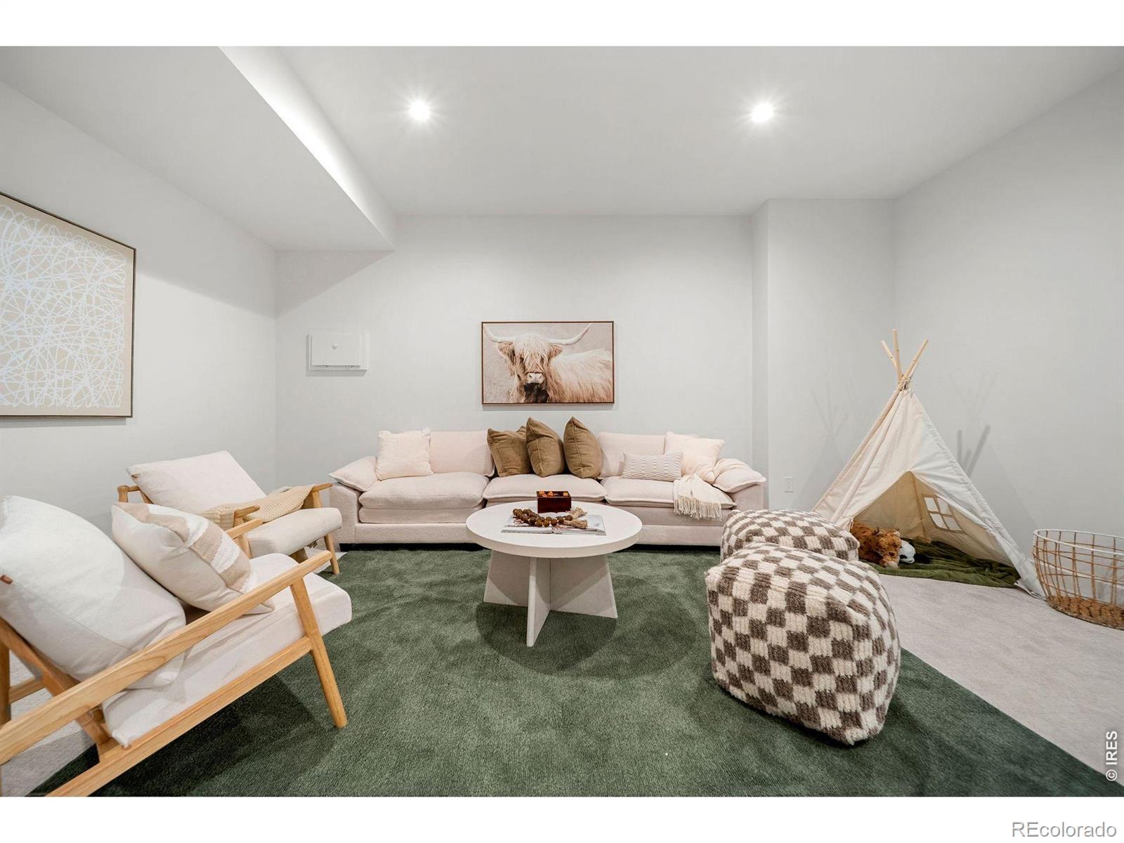 MLS Image #32 for 2357 s bannock street,denver, Colorado