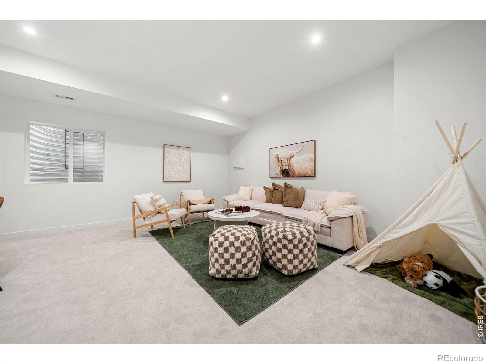 MLS Image #33 for 2357 s bannock street,denver, Colorado