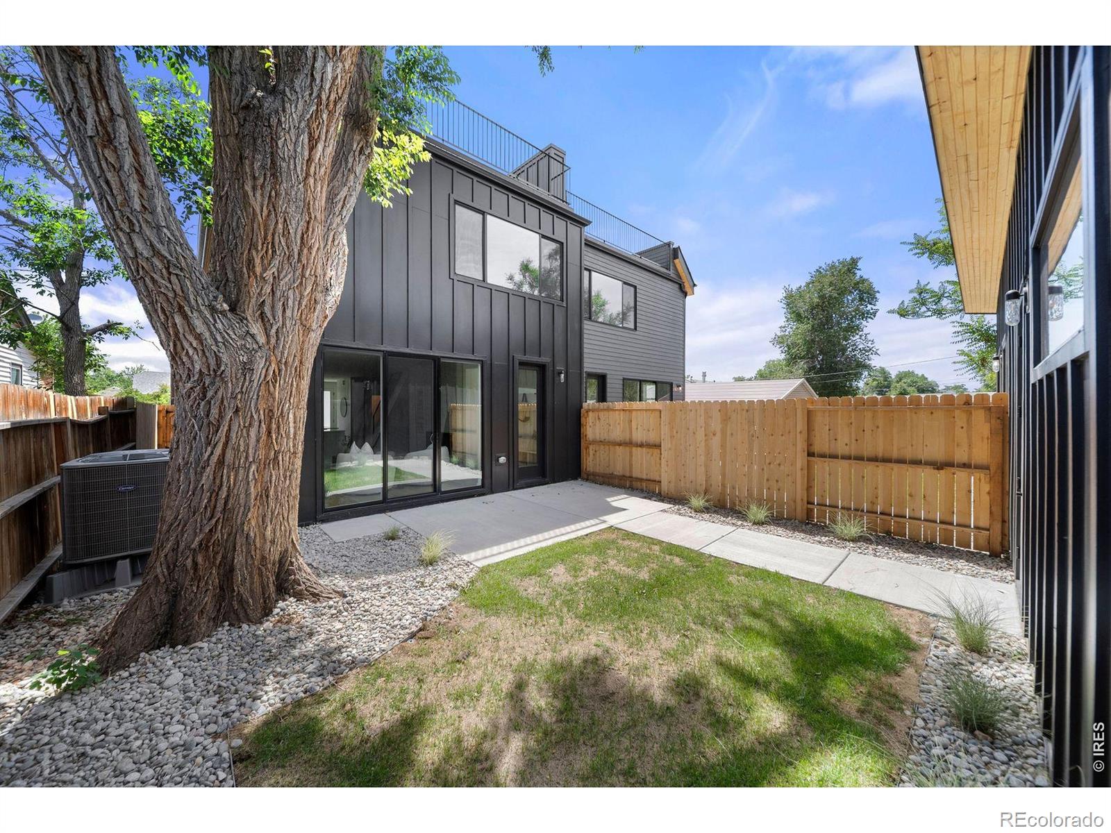 MLS Image #39 for 2357 s bannock street,denver, Colorado