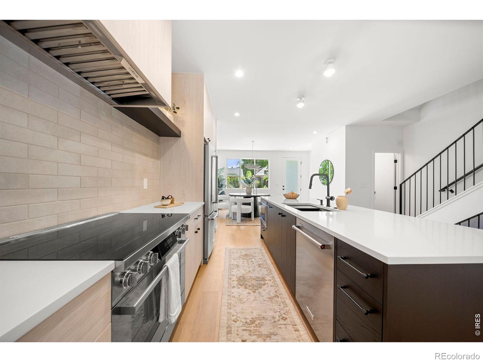 MLS Image #7 for 2357 s bannock street,denver, Colorado