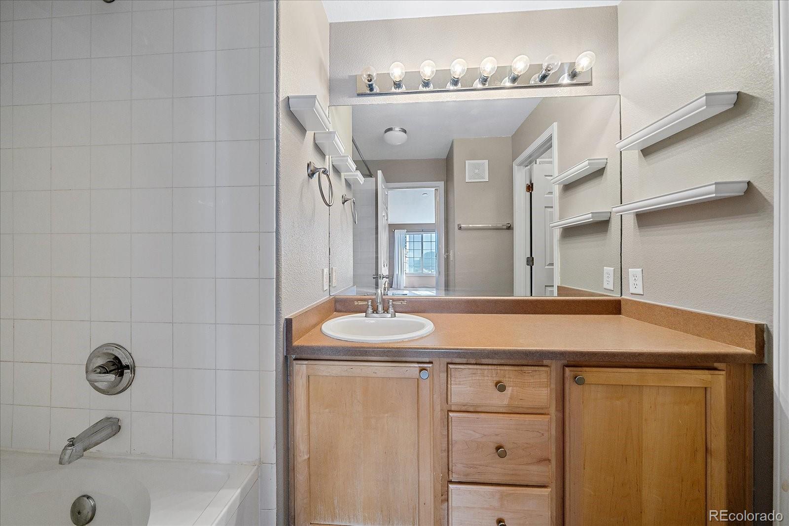 MLS Image #8 for 12711  colorado boulevard 406d,thornton, Colorado