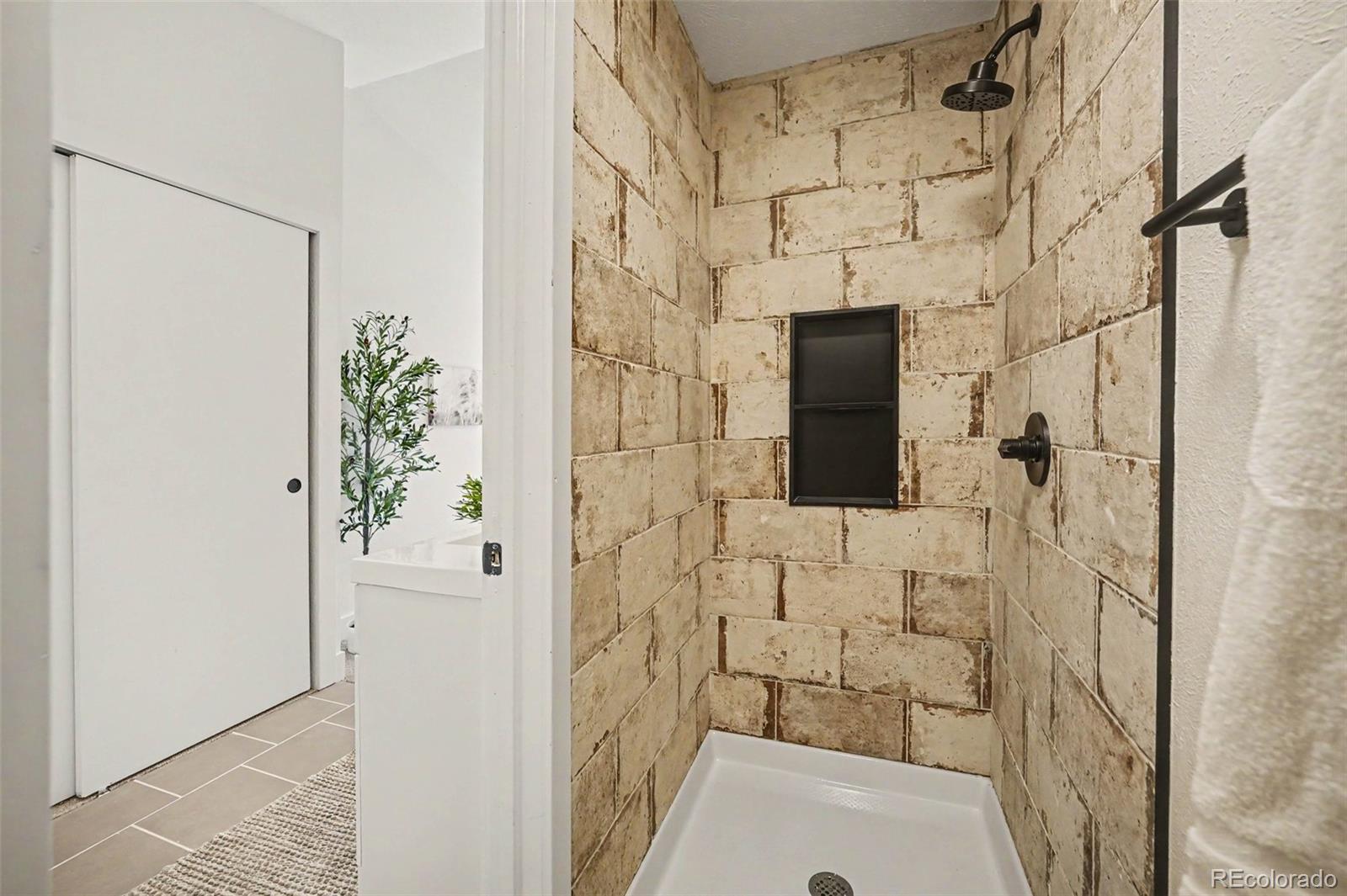MLS Image #14 for 6020 s quail way,littleton, Colorado