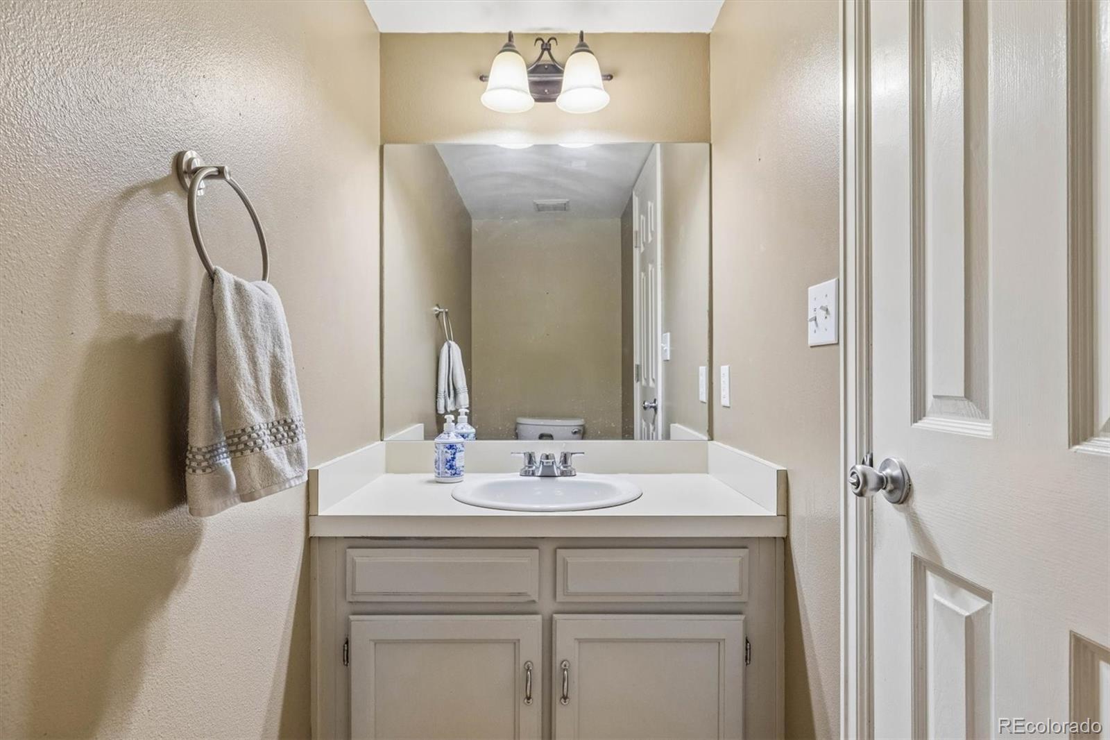 MLS Image #13 for 6246 e hinsdale court,centennial, Colorado