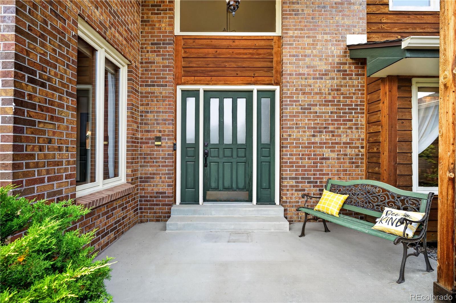 MLS Image #3 for 7129 s chapparal circle,aurora, Colorado