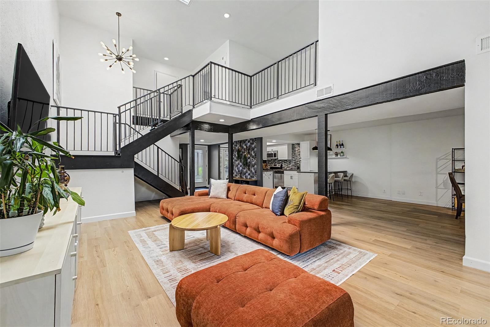 MLS Image #10 for 2770 s elmira street,denver, Colorado