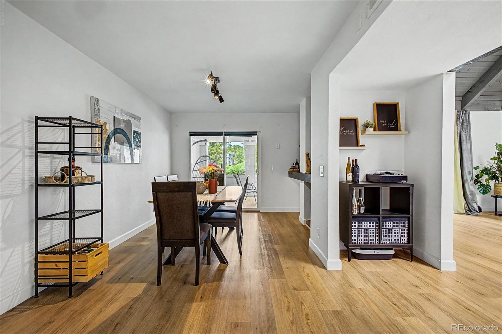 MLS Image #13 for 2770 s elmira street,denver, Colorado