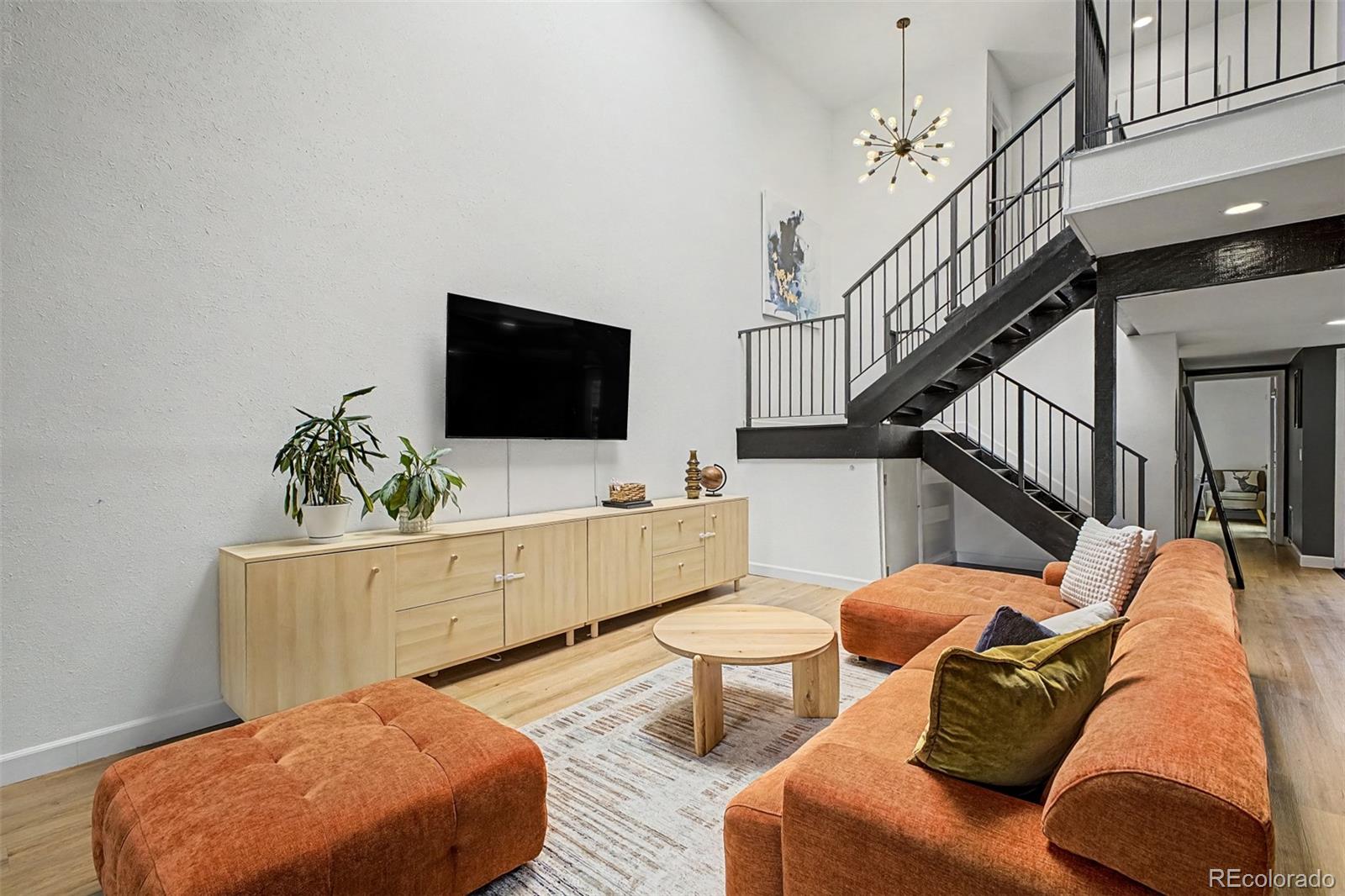 MLS Image #8 for 2770 s elmira street,denver, Colorado