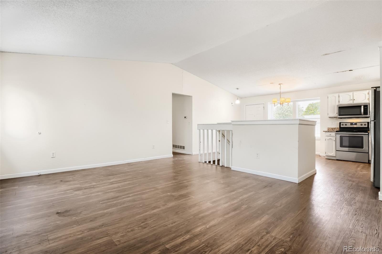 MLS Image #3 for 2754 s uravan street,aurora, Colorado