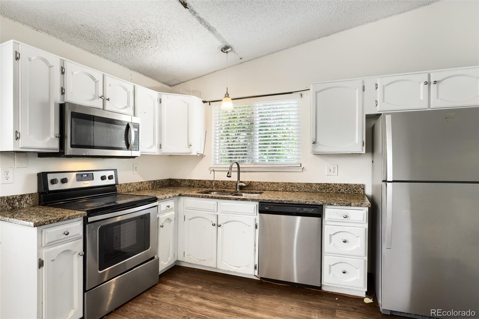 MLS Image #5 for 2754 s uravan street,aurora, Colorado