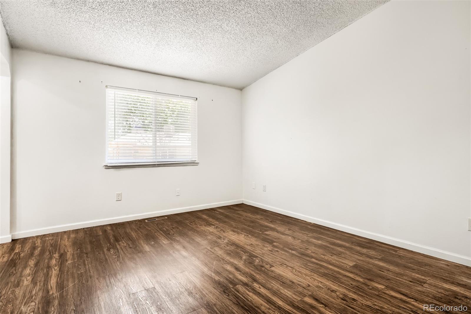 MLS Image #7 for 2754 s uravan street,aurora, Colorado