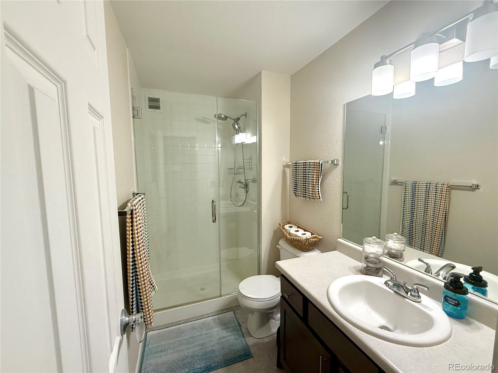 MLS Image #9 for 3450 s poplar ,denver, Colorado