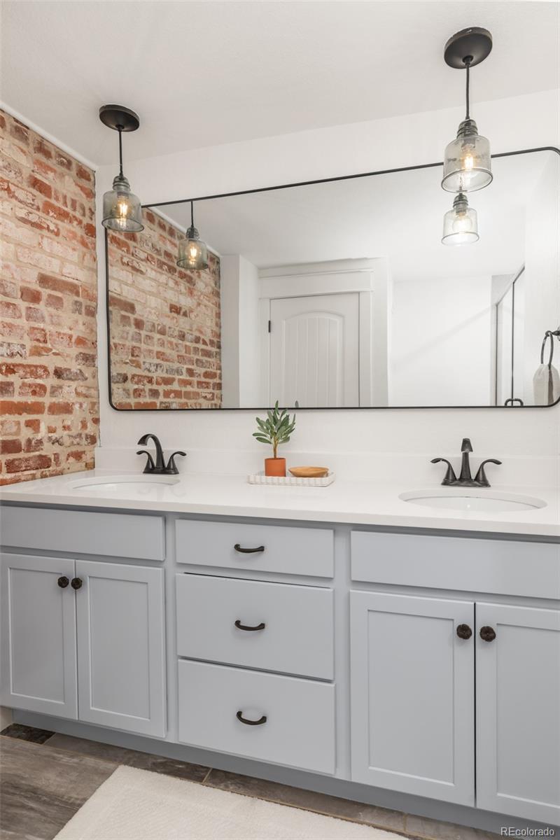 MLS Image #16 for 3750 n vine street,denver, Colorado