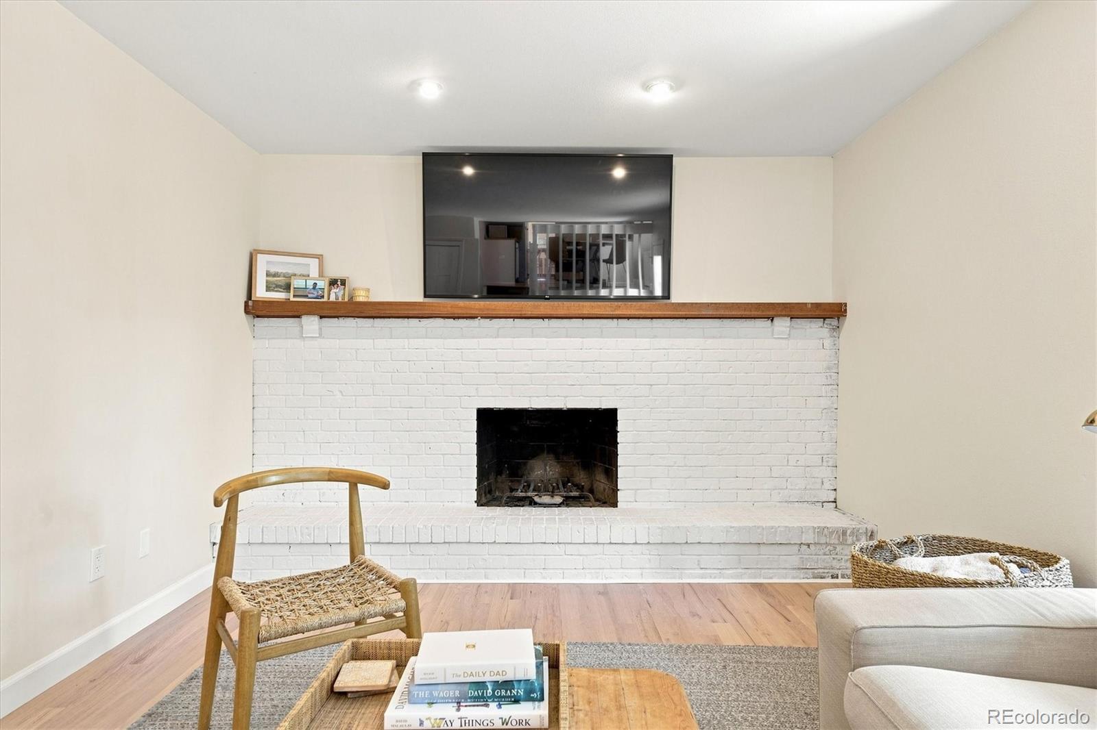 MLS Image #16 for 10919 e maplewood drive,englewood, Colorado