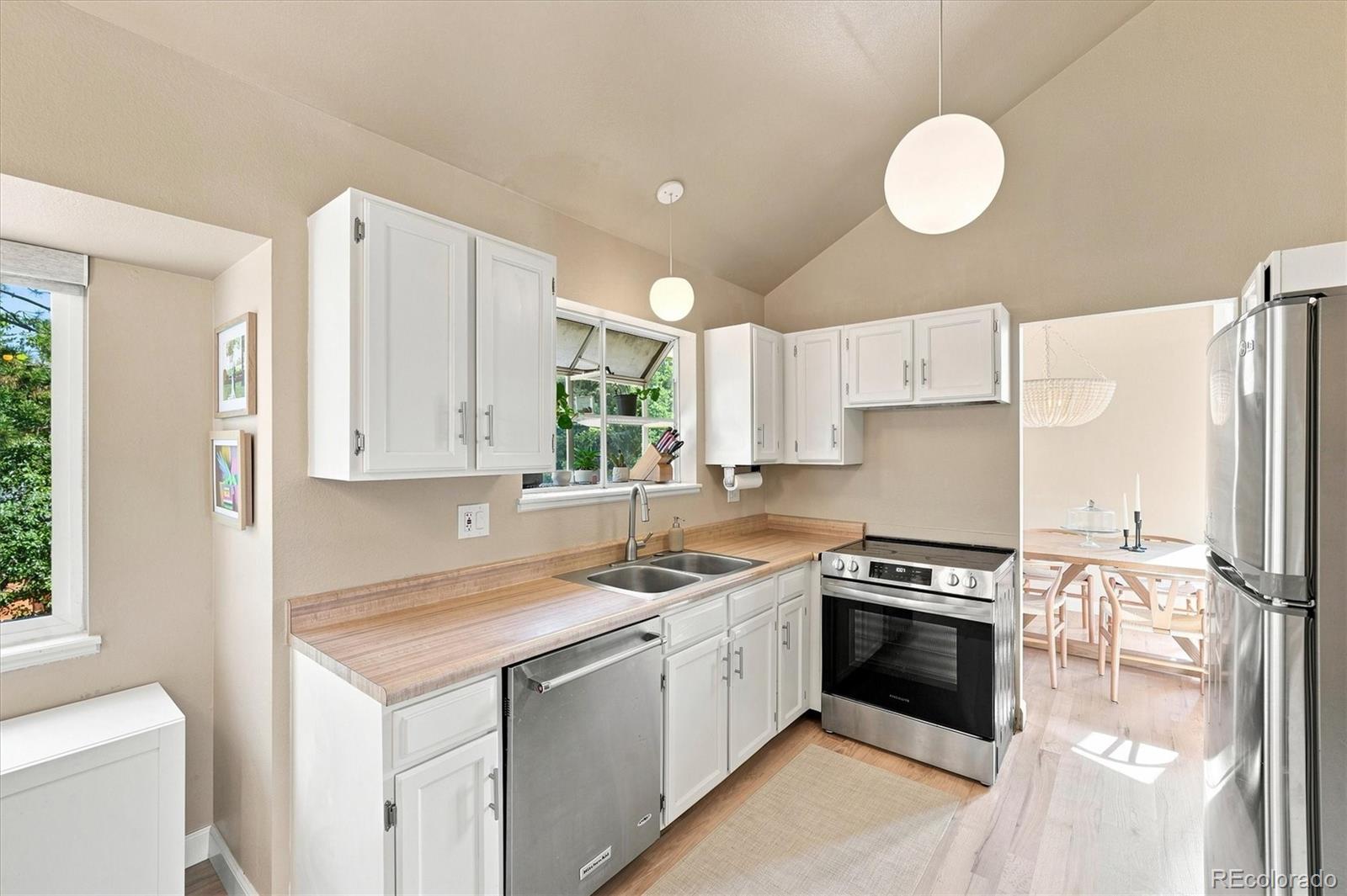 MLS Image #9 for 10919 e maplewood drive,englewood, Colorado
