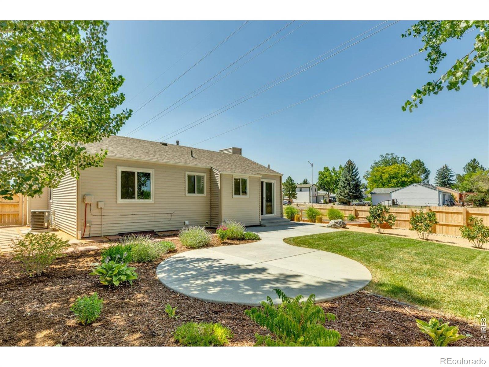 MLS Image #14 for 2058  sumac street,longmont, Colorado