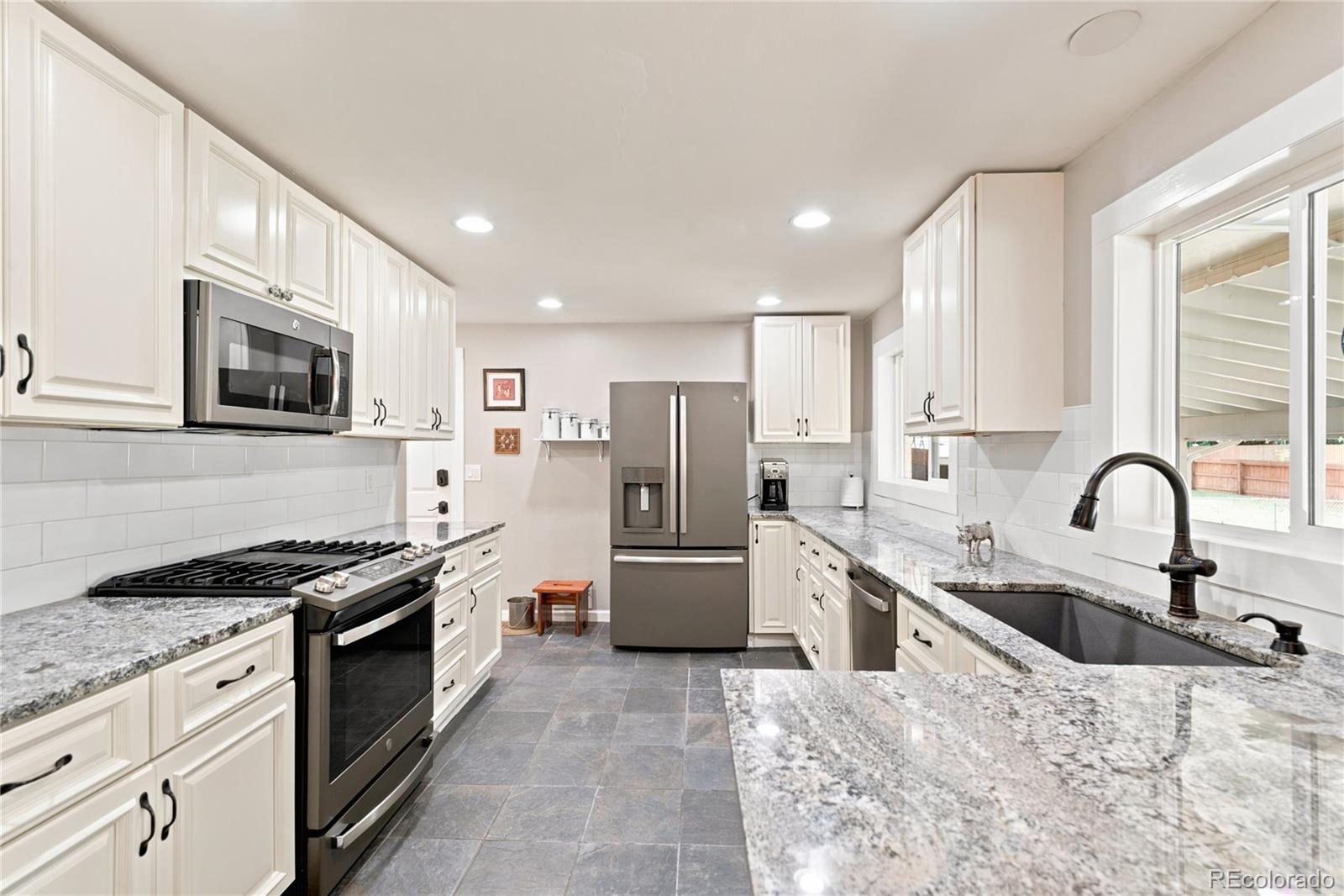 MLS Image #9 for 6521 s logan street,centennial, Colorado