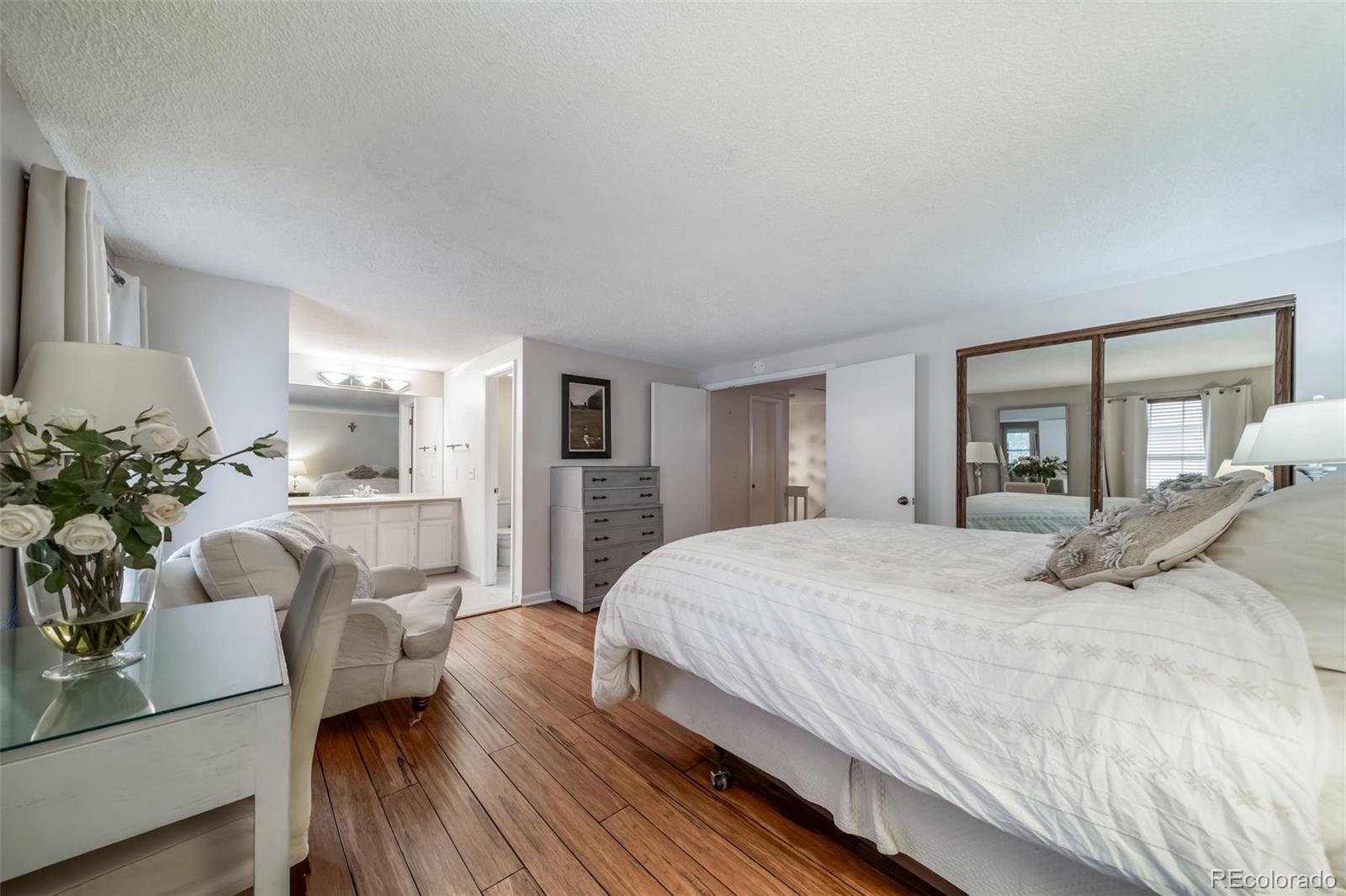 MLS Image #16 for 2874 w long drive,littleton, Colorado