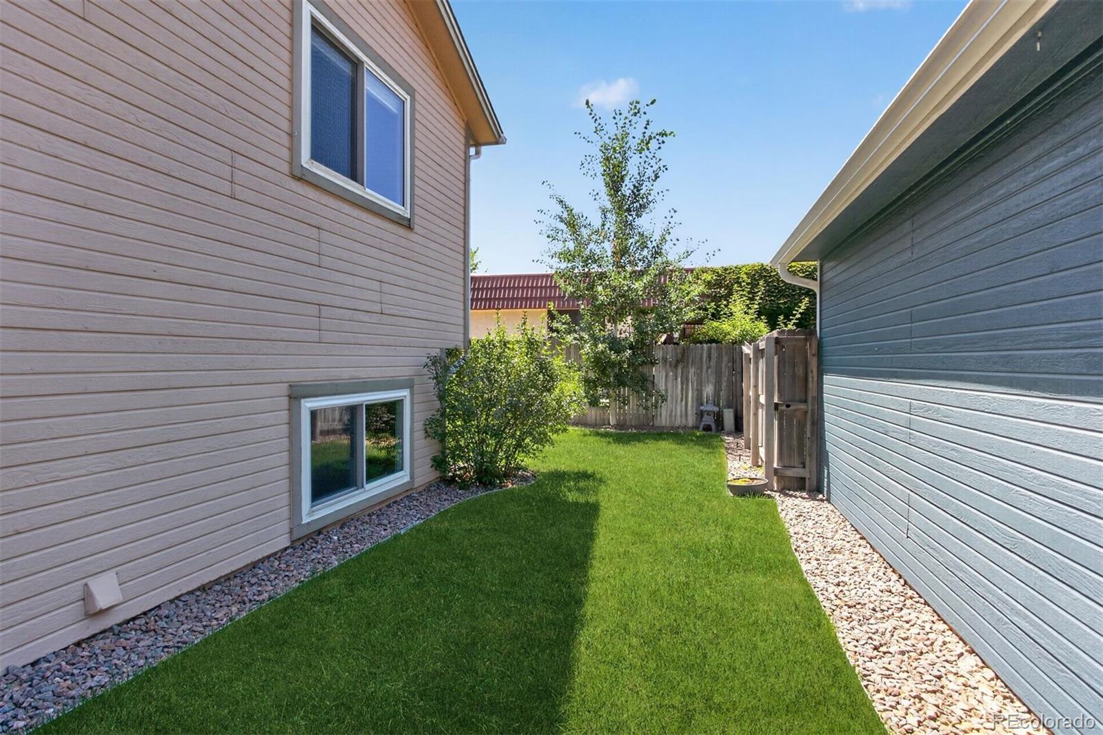 MLS Image #29 for 12816 e wyoming circle,aurora, Colorado