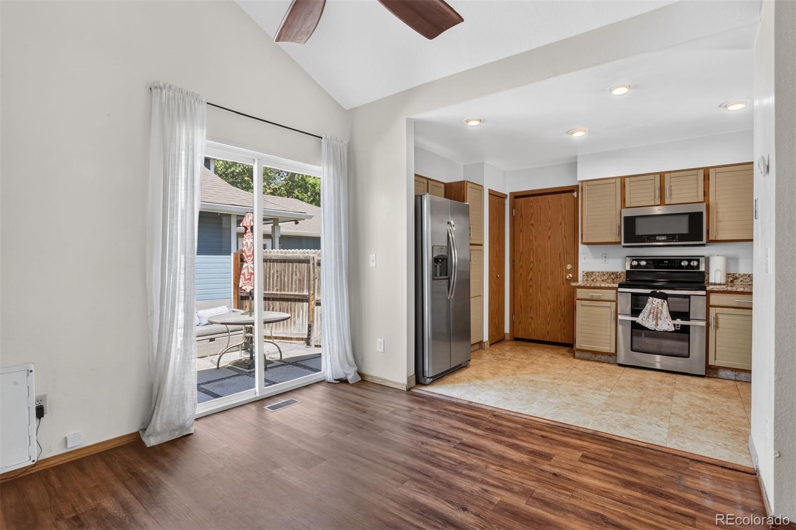 MLS Image #8 for 12816 e wyoming circle,aurora, Colorado