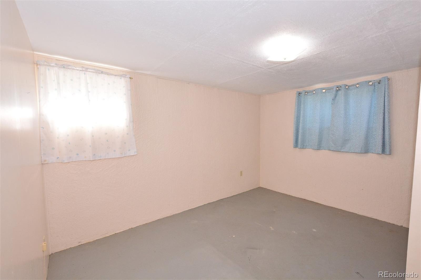 MLS Image #13 for 2111  kodiak drive,colorado springs, Colorado