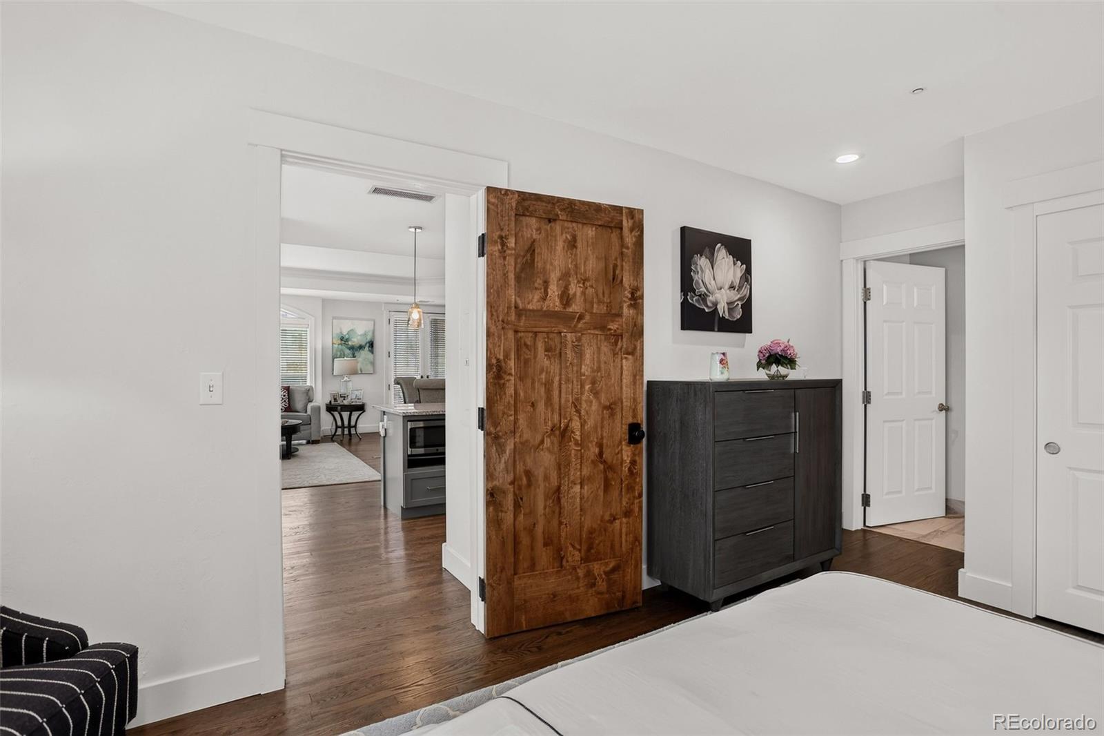 MLS Image #17 for 1827 n grant street,denver, Colorado
