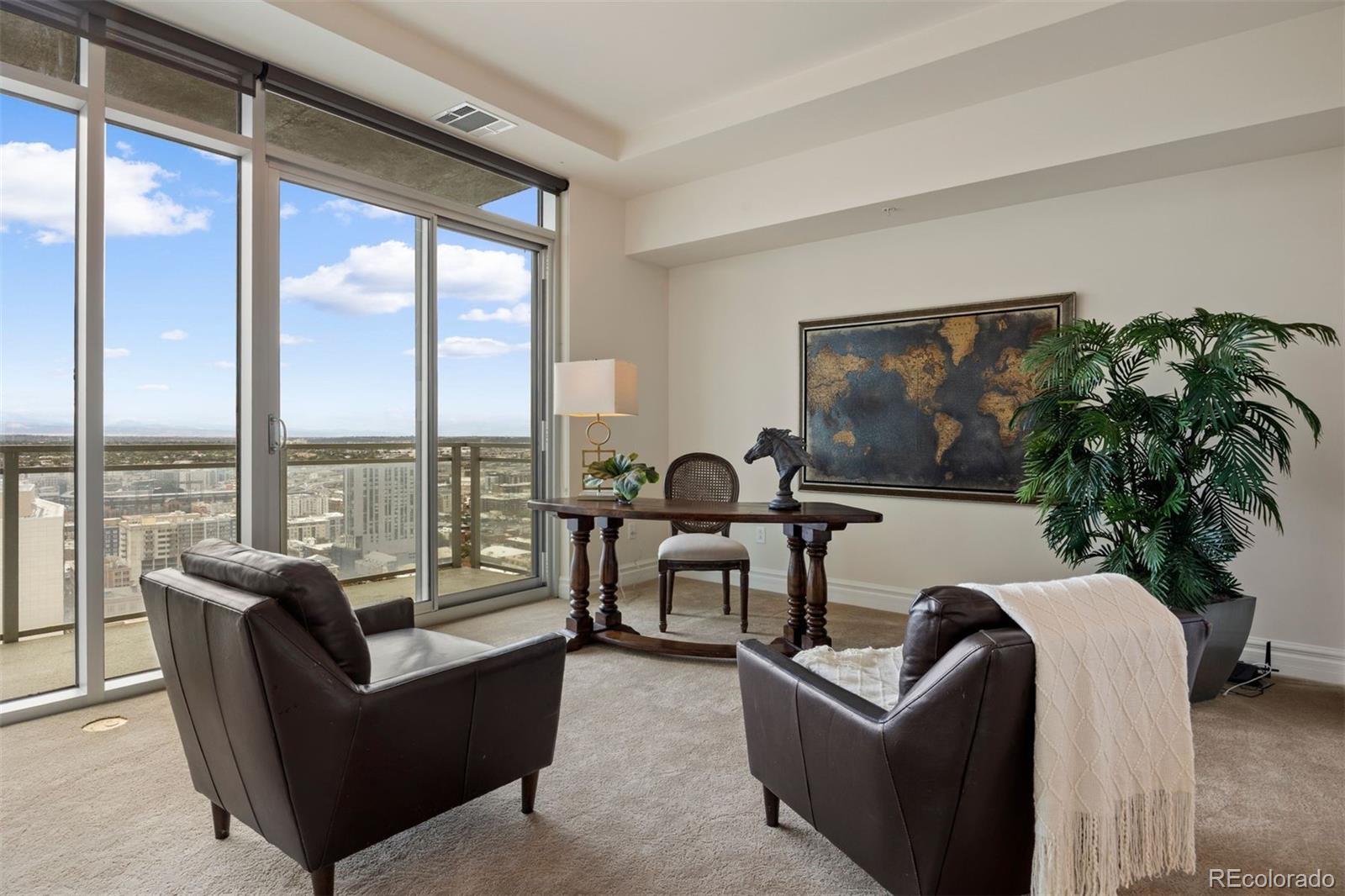 MLS Image #10 for 2001  lincoln street 2820,denver, Colorado