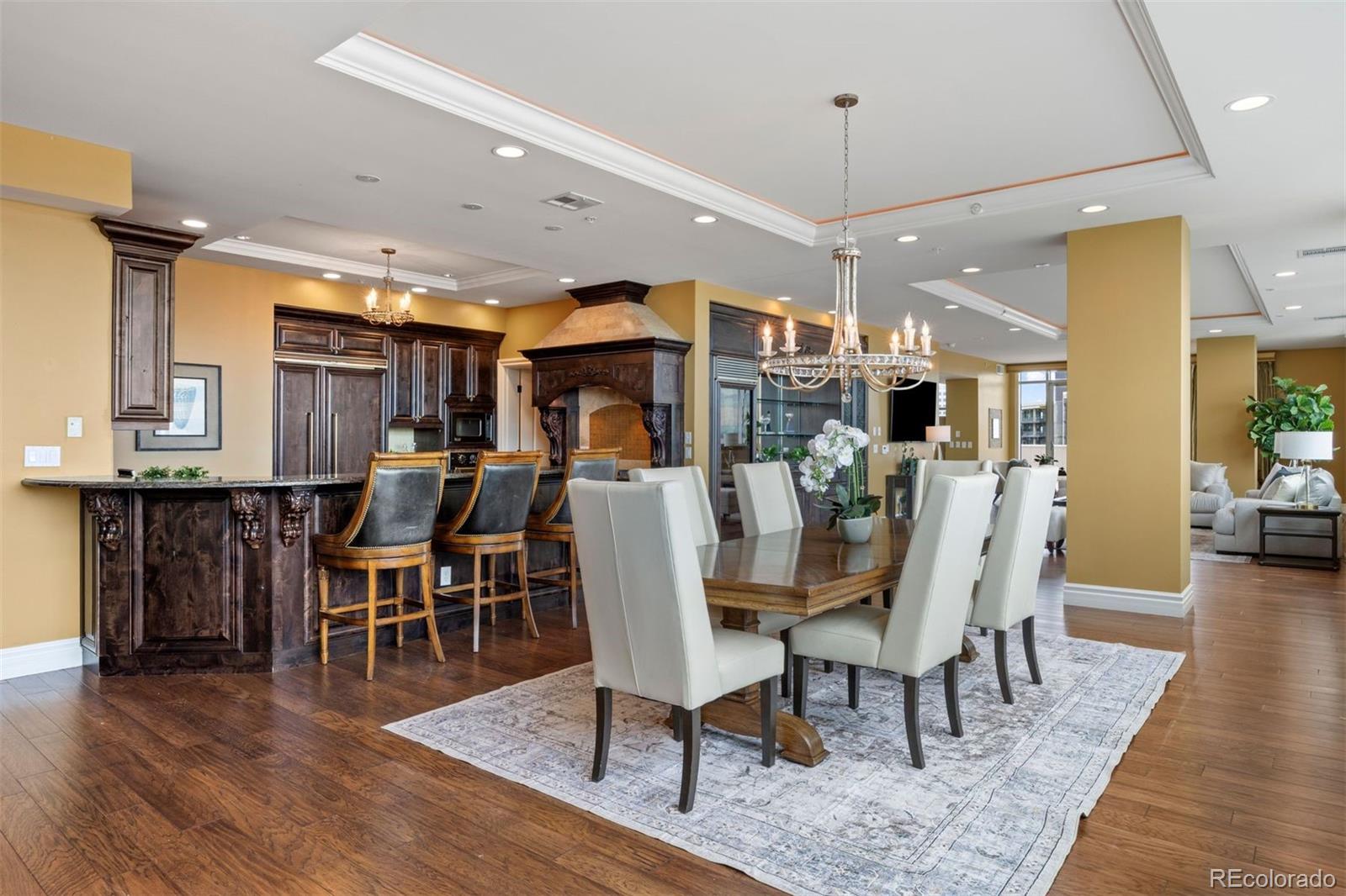 MLS Image #11 for 2001  lincoln street 2820,denver, Colorado
