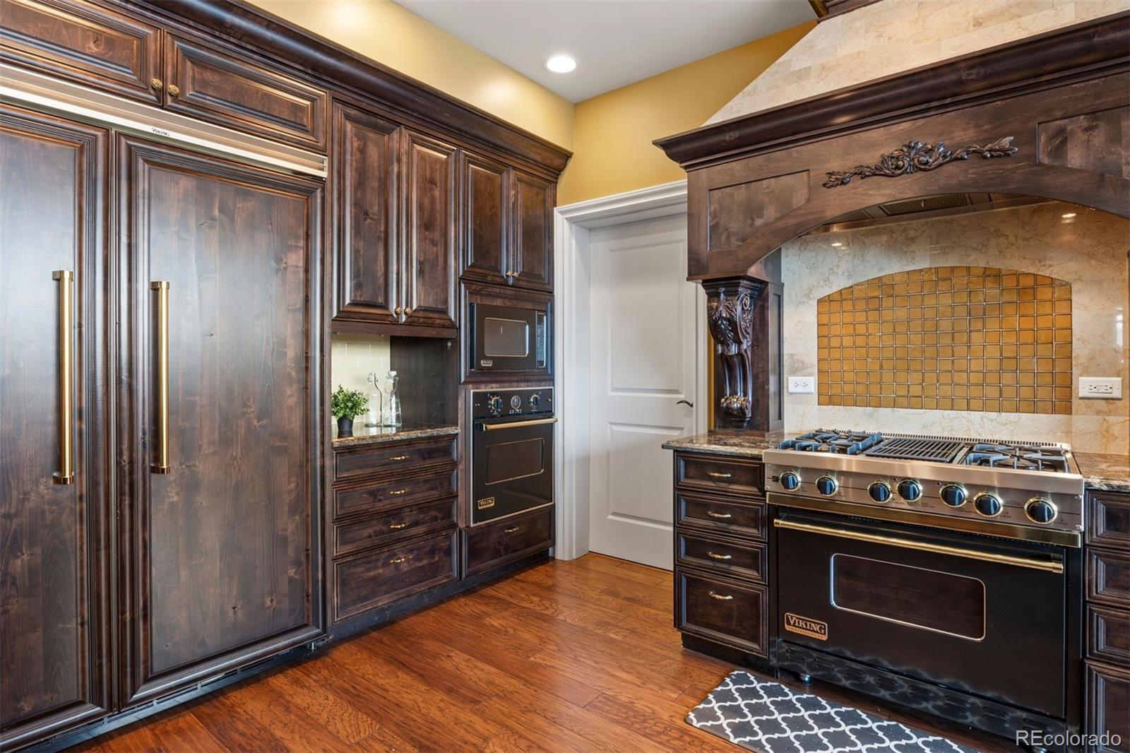 MLS Image #17 for 2001  lincoln street 2820,denver, Colorado