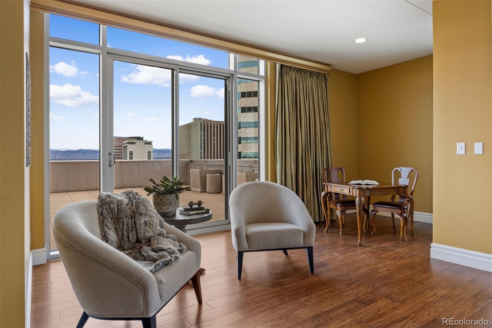 MLS Image #20 for 2001  lincoln street 2820,denver, Colorado