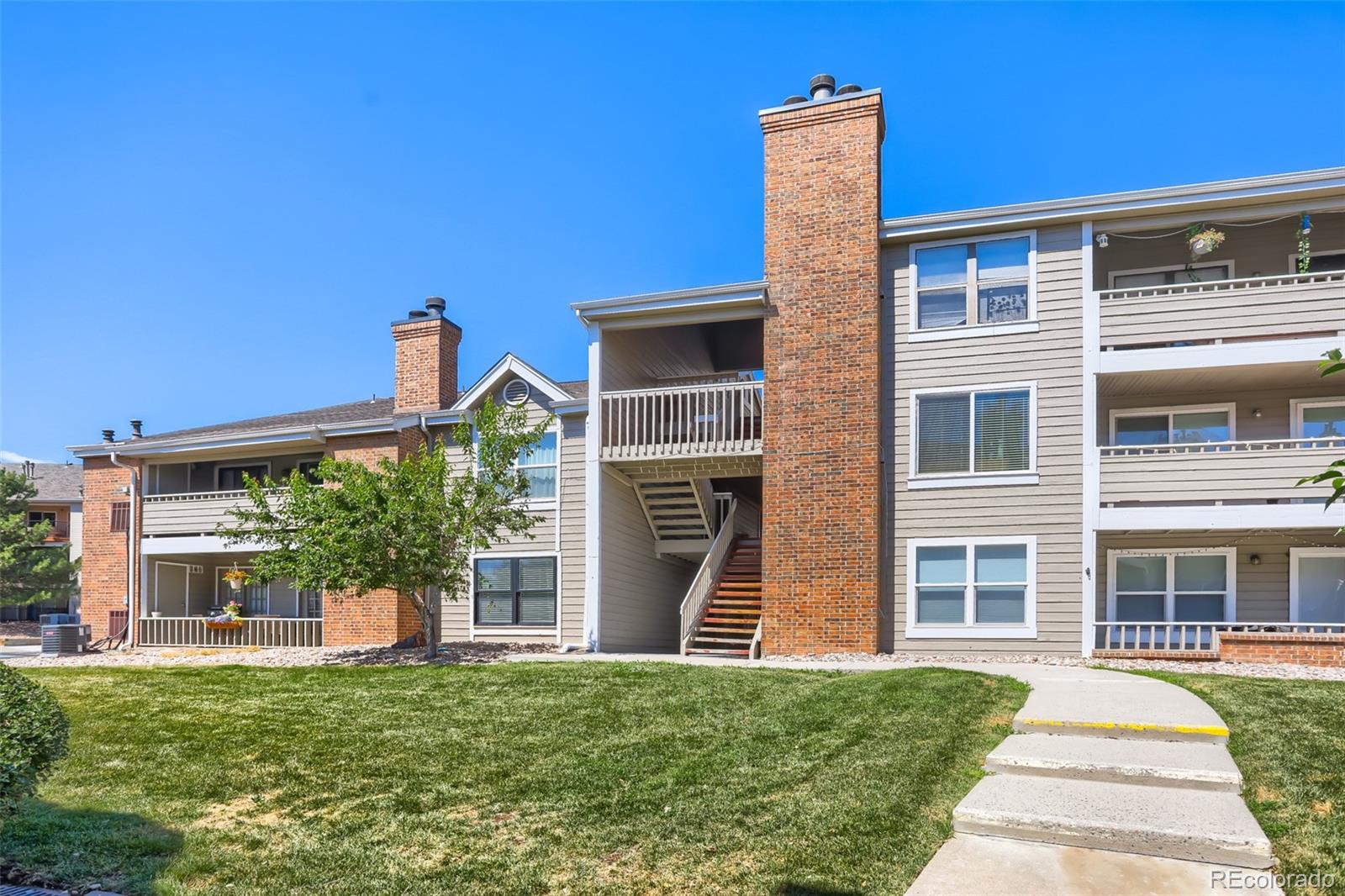 MLS Image #30 for 12093 w cross drive,littleton, Colorado