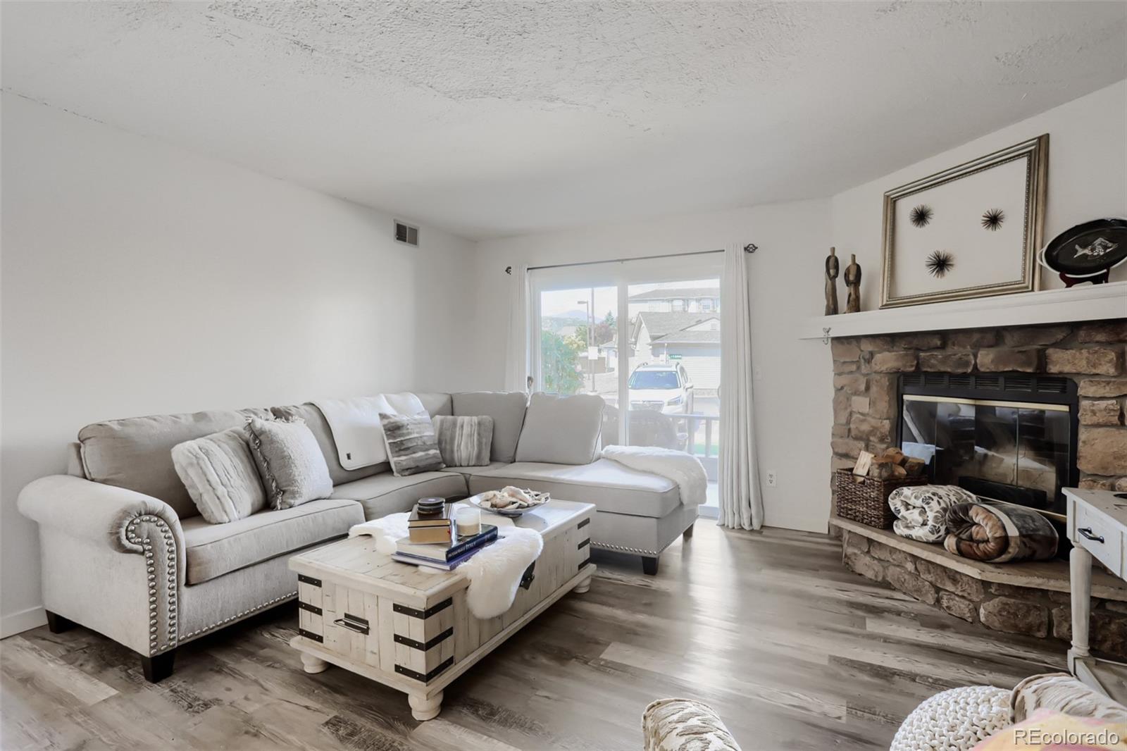 MLS Image #5 for 12093 w cross drive,littleton, Colorado