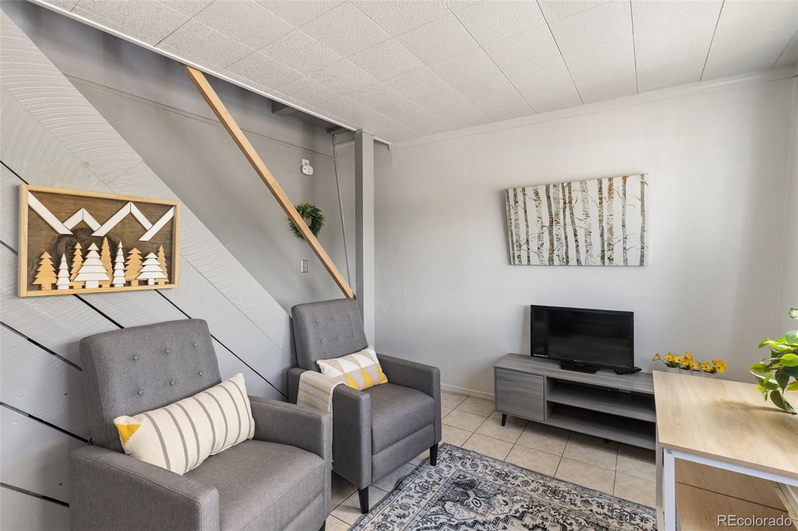 MLS Image #15 for 301  circle drive,florissant, Colorado