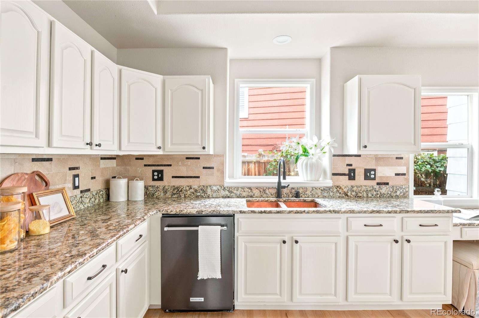MLS Image #14 for 424  canyon point circle,golden, Colorado